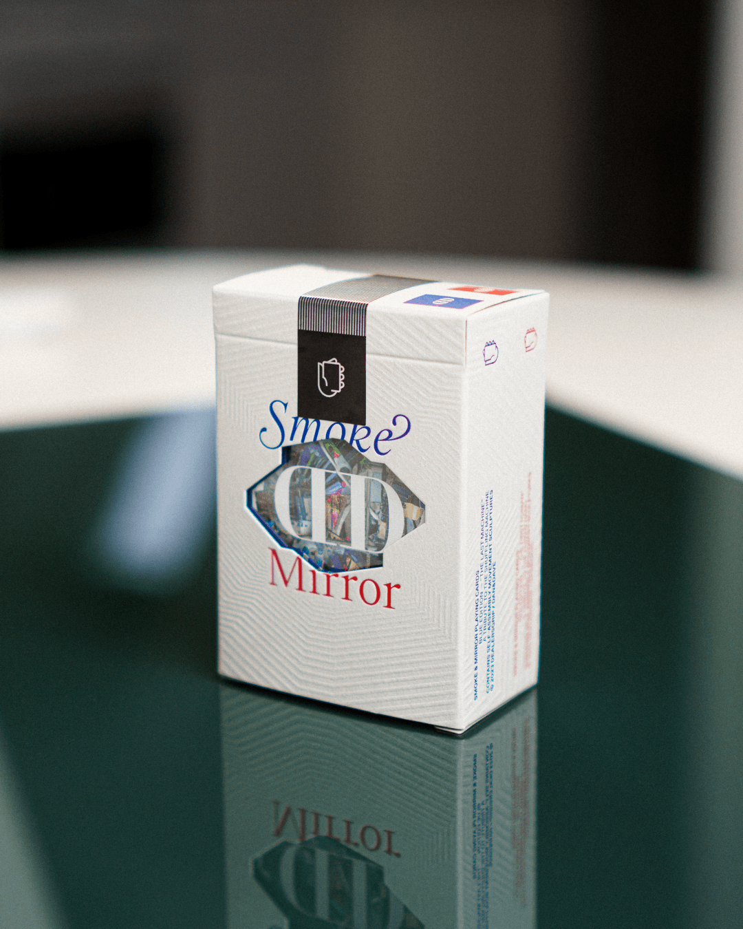 Smoke & Mirrors: The First Human Playing Cards DAN & DAVE Gilded Twin Pack (Blue + Red)