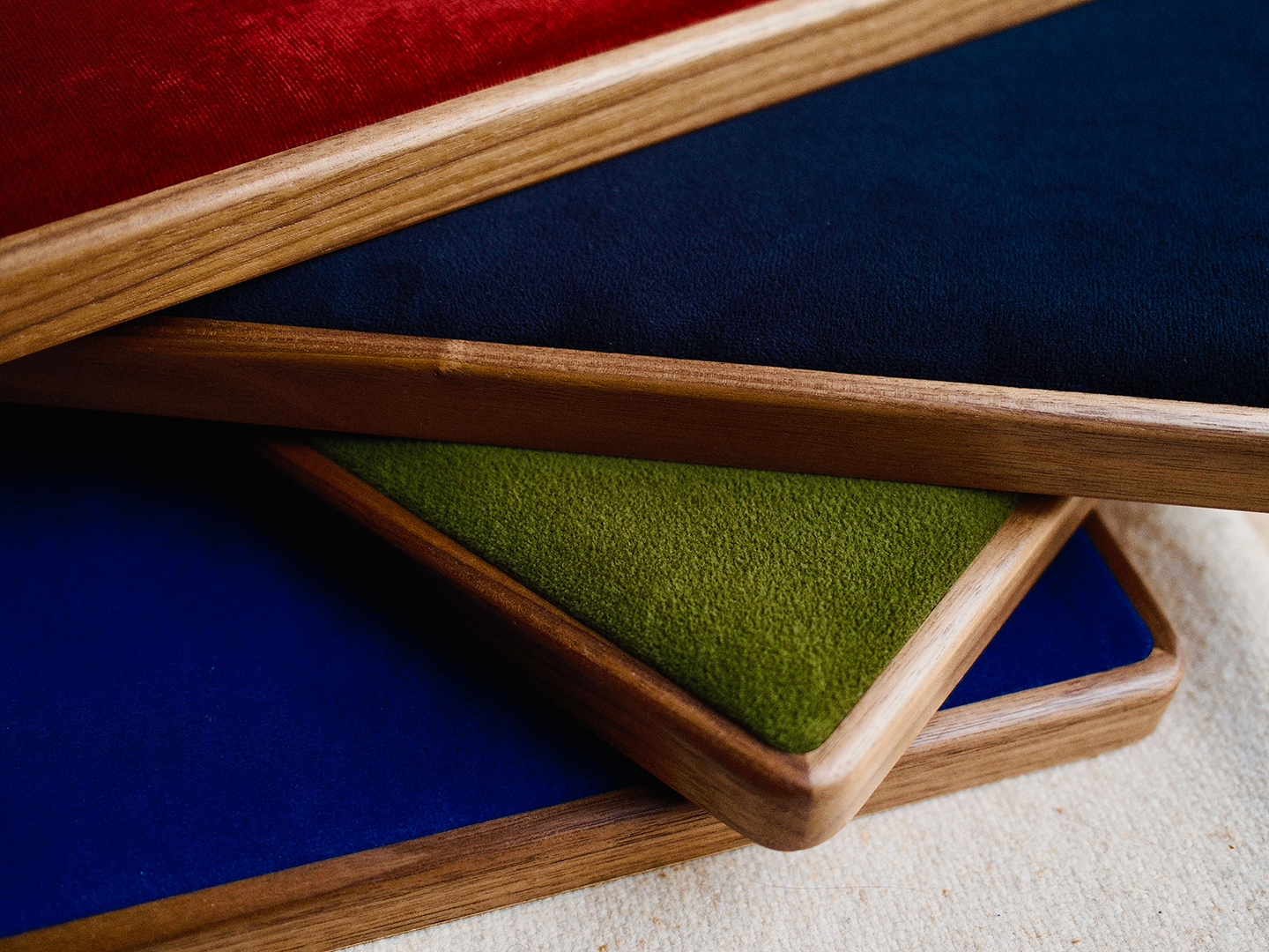 Magic Surface Apparatus DAN & DAVE