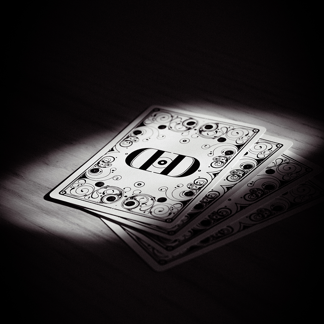Smoke & Mirrors V6　12個　dan&dave Smoke & Mirrors Rouge V6 Playing Cards by Dan & Dave | X