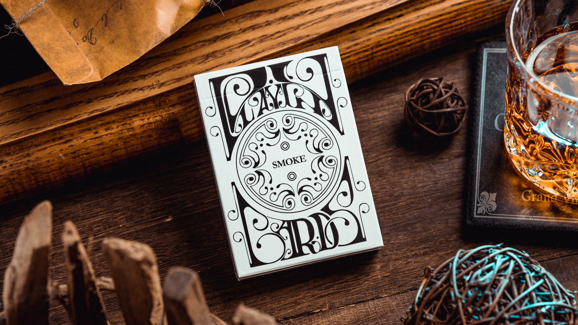 Smoke & Mirrors Playing Cards DAN & DAVE White (Smoke) Standard Edition