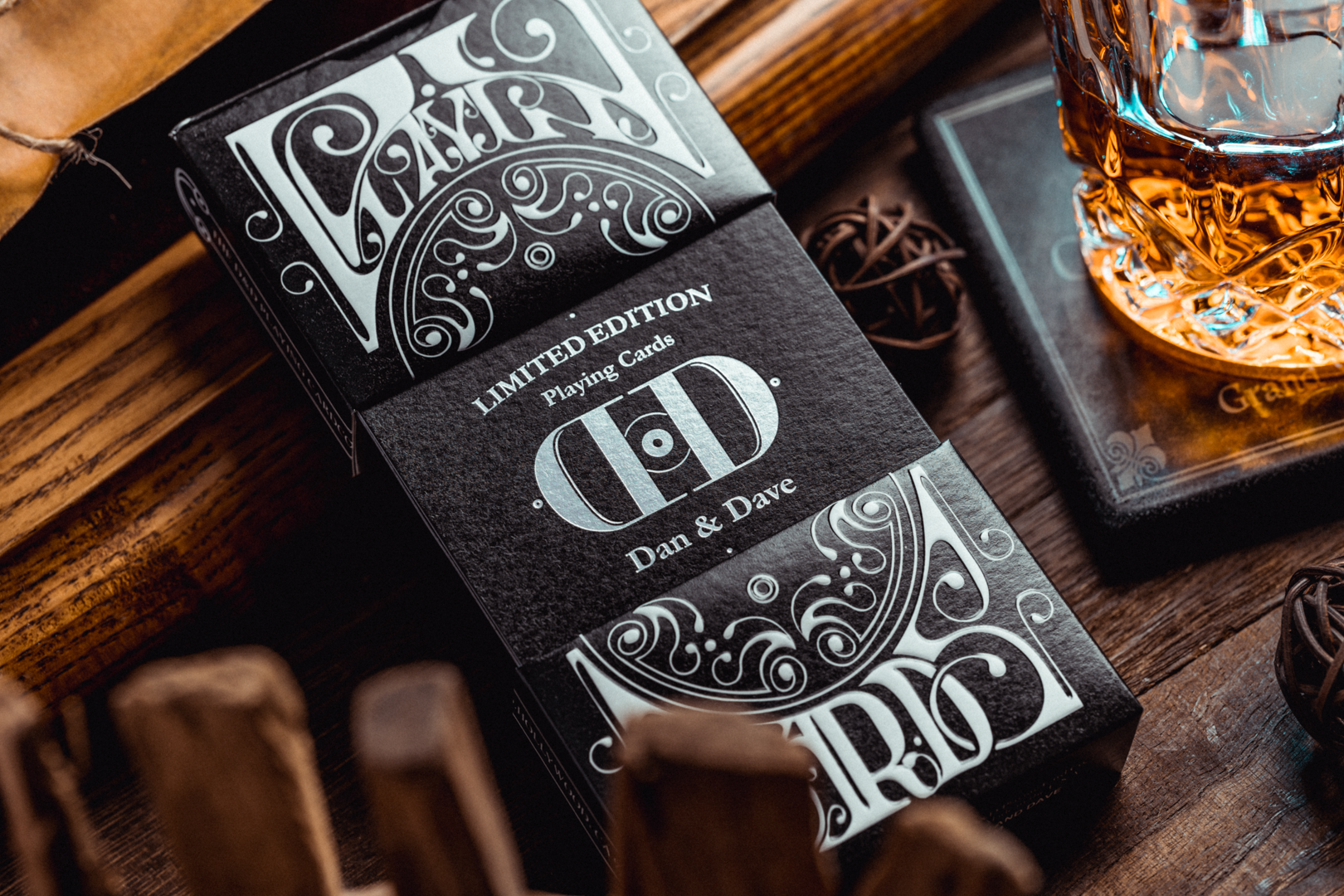Smoke & Mirrors Playing Cards DAN & DAVE Black (Mirror) Deluxe Edition